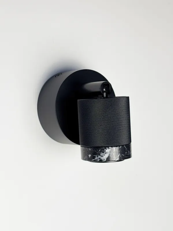Szybka dostawa Aromas Lampa ścienna / kinkiet Tea śr. 5 cm czarny metal / czarny marmur