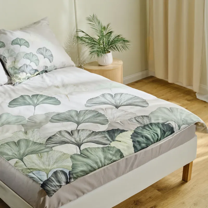 Komplet pościeli z mikrofibry Leander 160x200 cm z 2 poszewkami 70x80 - Nowy