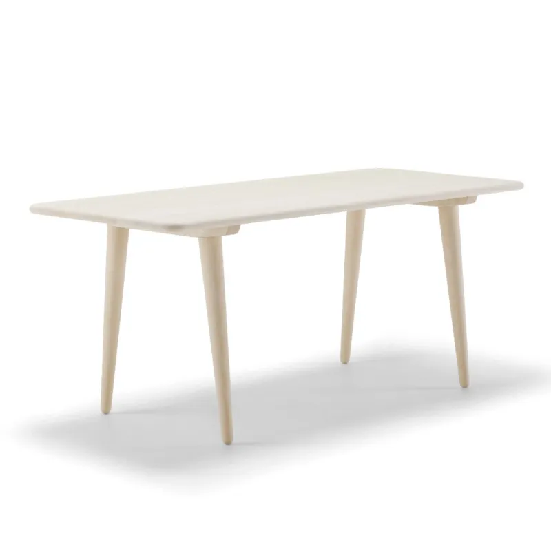 Oferta limitowana Dębowy stolik kawowy CH011Carl Hansen & Søn