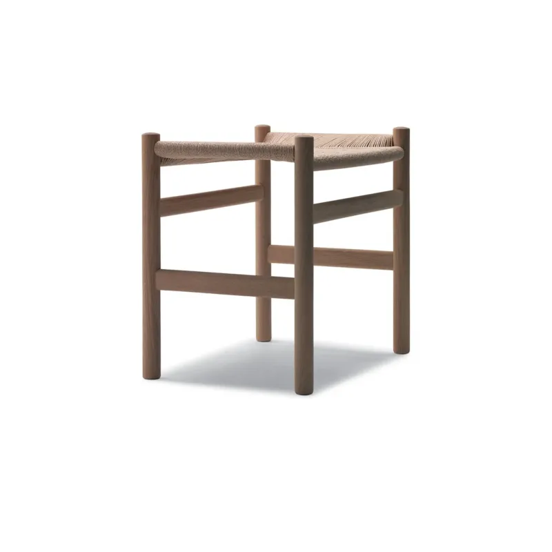 Dostępne od ręki Drewniany podnóżek CH53 Carl Hansen & Søn