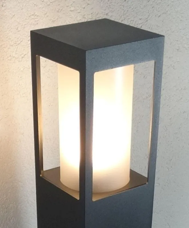 Szybka wysyłka Lampa zewnętrzna słupek ogrodowy SQUER 30 Radex IP 44 1x18W E27 Aluminium/Poliwęglan Czarny