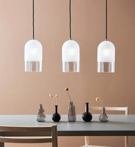 Darmowy zwrot Lampa wisząca nad wyspę częściowo matowe klosze łączone przezroczystym szkłem MarkSlojd 108226 Cope 3xE14 77cm