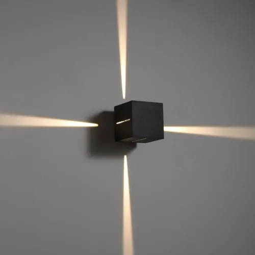 Tani Czarny hermetyczny kinkiet kostka z wąskim czterostronnym strumieniem światła 4x8stopni Elkim Lighting 830004103 Quatro LED 4x3W 3000K IP65